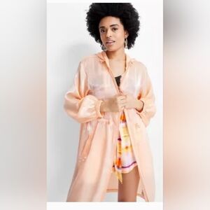 Elegant Pink Robe with Silky Sheen‎